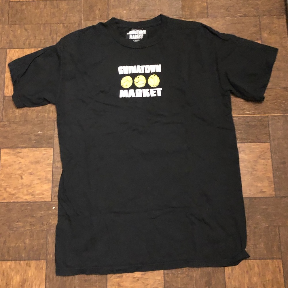 Chinatown Market Tee Nike Dunk Jordan 1 Retro Yeezy New Balance 550 Air Force 1